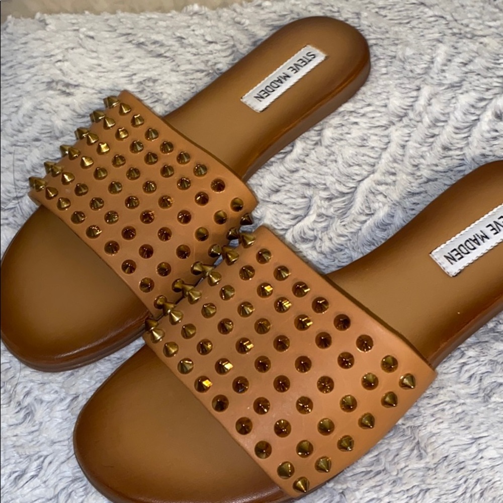 Steve Madden slides